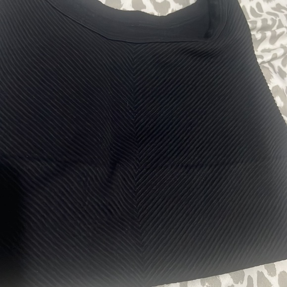 blank cropped tank - Picture 2 of 4